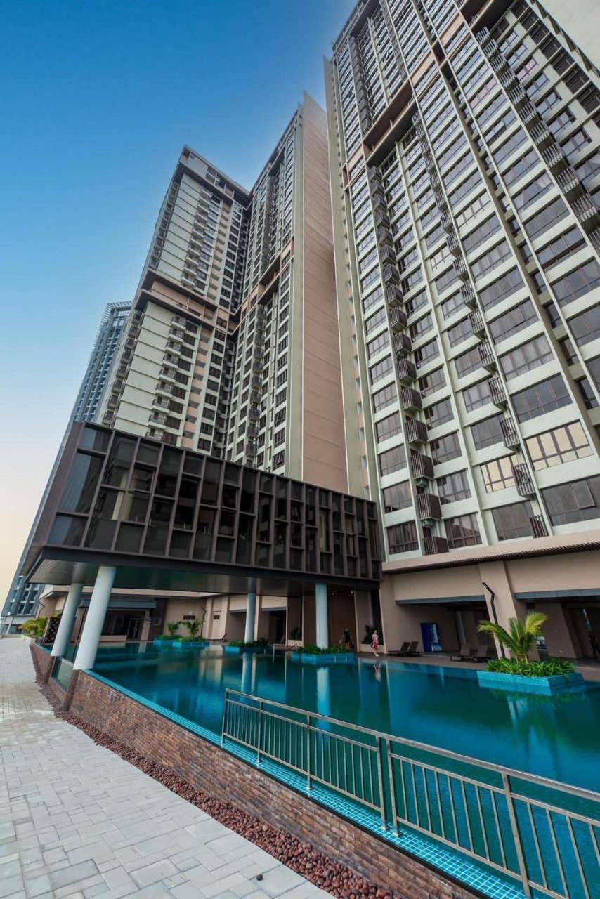 New Bali Seaview L 8 Pax L Kids Friendly L Water Theme Park L 5mins To Jonker L Kids Slide Apartment *