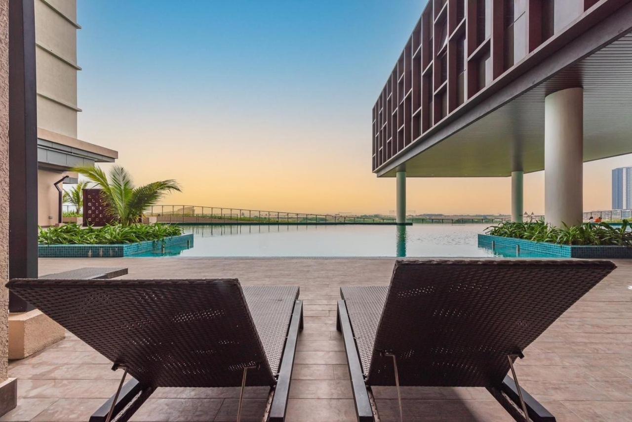 Apartment New Bali Seaview L 8 Pax L Kids Friendly L Water Theme Park L 5mins To Jonker L Kids Slide *