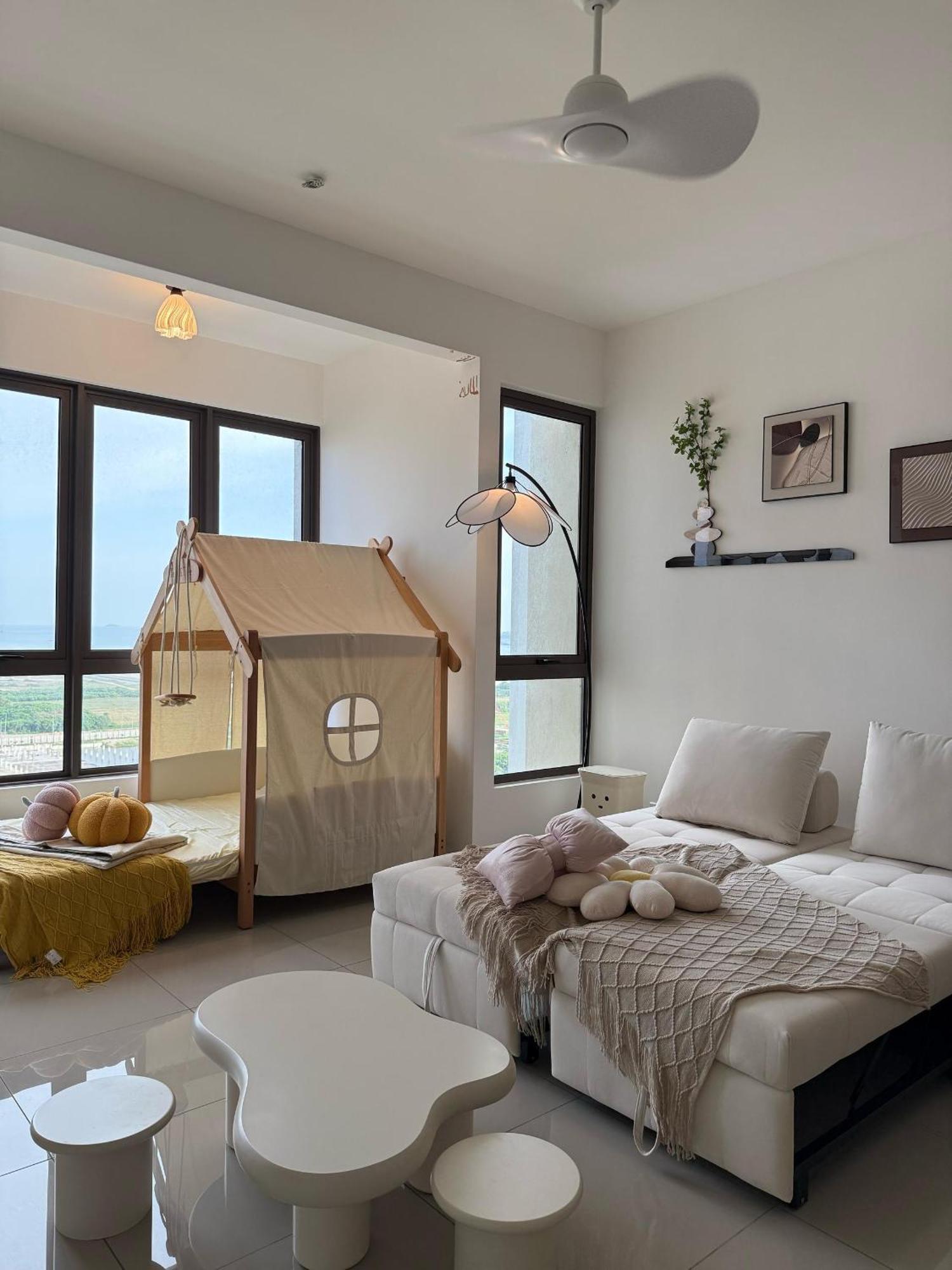New Bali Seaview L 8 Pax L Kids Friendly L Water Theme Park L 5mins To Jonker L Kids Slide Apartment Malacca